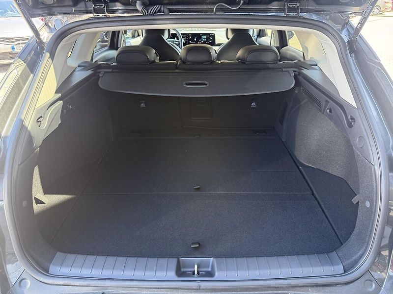 Kia K4 Sportswagon (2026) 1,6 T-GDi 7DCT 132 kW TOP - fotka 6 z 6