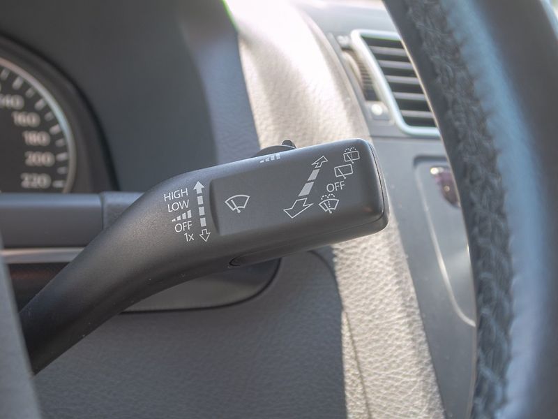 Volkswagen Touran (2014) 1.6TDI HG NAVI – 7 SEDADEL - fotka 19 z 47