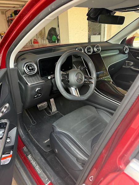 Mercedes-Benz GLC (2023) - fotka 22 z 23