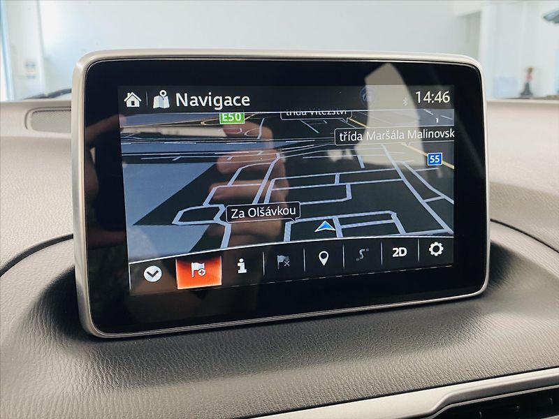 Mazda 3 1,5 Skyactiv-G Navi - fotka 16 z 26