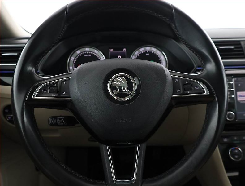 Škoda Superb (2015) Laurin&Klement 2.0 TSI, 4X4 - fotka 8 z 21
