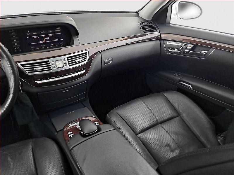 Mercedes-Benz Třídy S (2007) S 350 - fotka 8 z 25