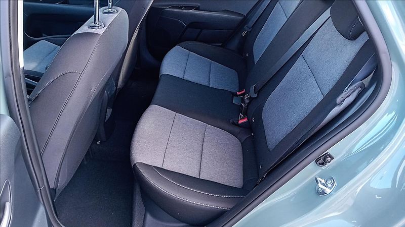 Kia Stonic 1,0 T-GDi SPIN - fotka 11 z 12