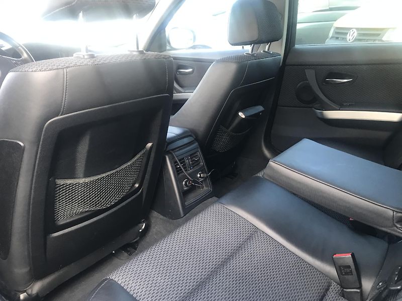 BMW Řada 3 325i 160 KW,MAN,NAVI.... - fotka 10 z 16