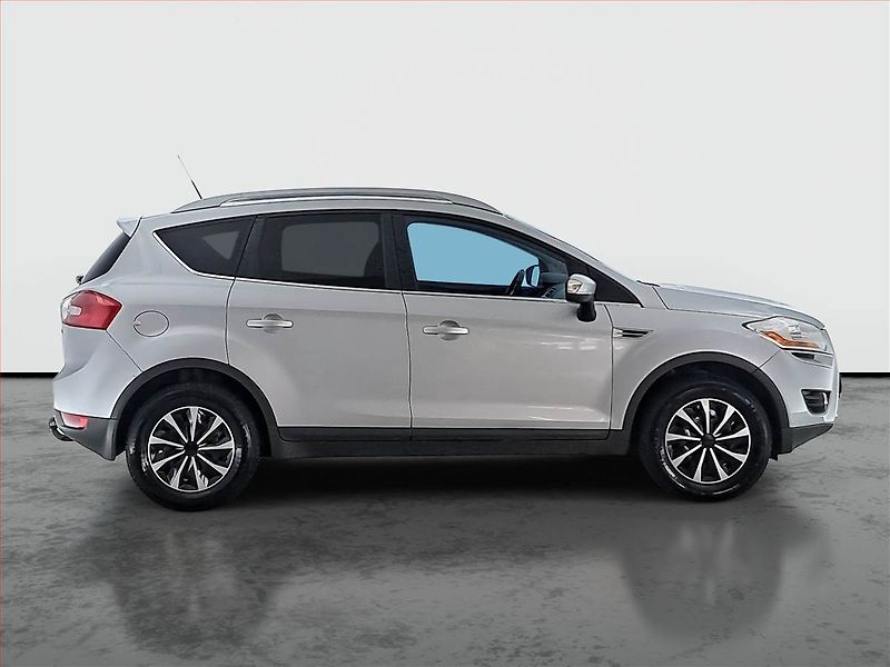 Ford Kuga (2010) 2.0 TDCi, 4X4, Tempomat - fotka 6 z 17
