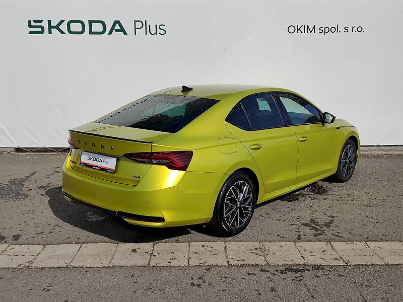 Škoda Octavia (2025) SportLine 2,0 Tsi 150 Kw 4x4 D - fotka 2 z 39