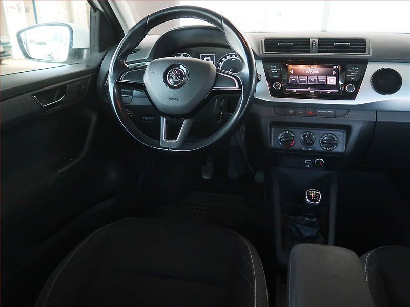 Škoda Fabia (2018) Ambition 1.0 TSI, Tempomat - fotka 7 z 14