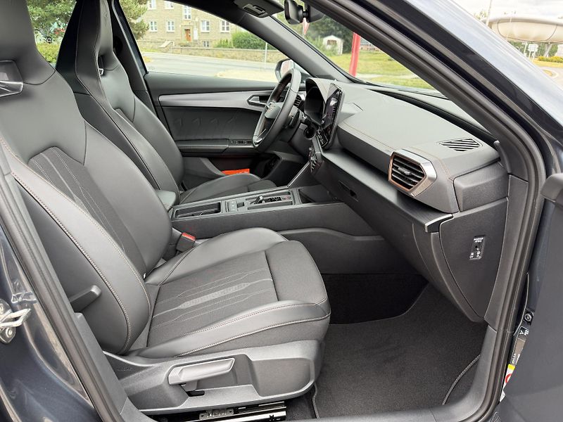 Cupra Formentor VZ 2,0 TSi/180kW - DSG,TZ,.... - fotka 69 z 106