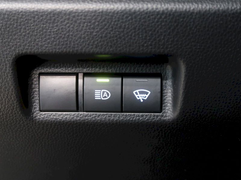 Toyota RAV4 (2021) ACTIVE 2.5 HYBRID 131KW - fotka 28 z 32