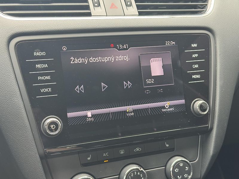 Škoda Octavia (2018) III 1.5TSi MAN Ambition+, RZV - fotka 31 z 47