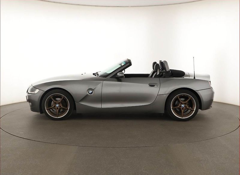 BMW Z4 (2005) 2.2i, Kůže, Tempomat - fotka 3 z 18