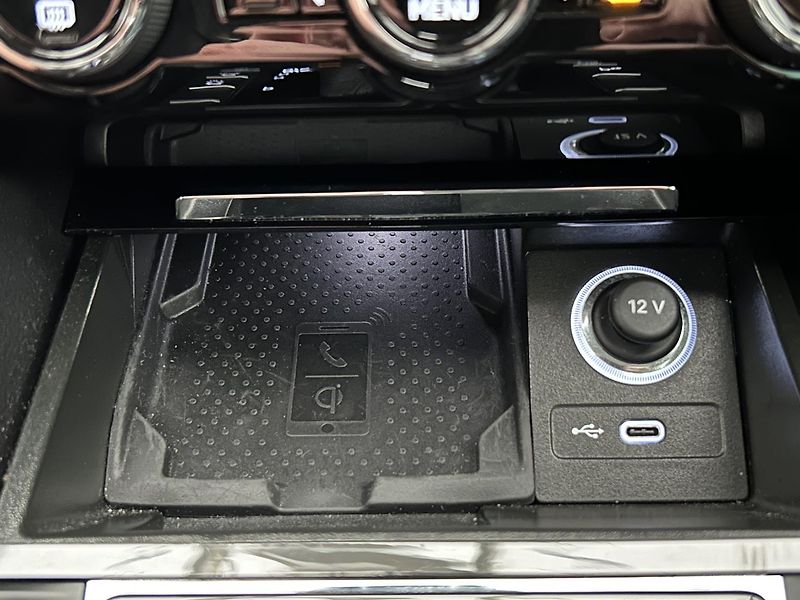 Škoda Superb 2.0 TDI L & K - fotka 14 z 29