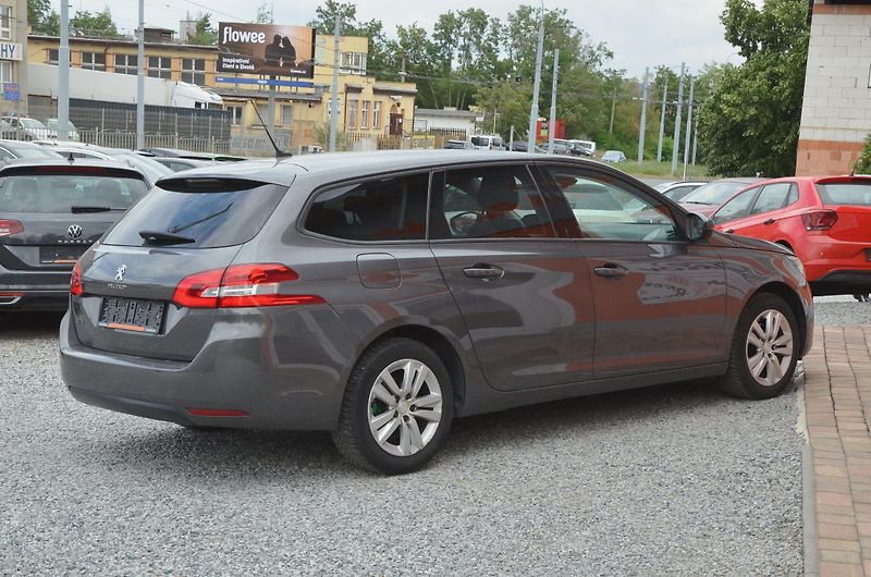 Peugeot 308 (2019) 1.5 HDi 96kW NAVI /STK 06/2028 - fotka 6 z 29