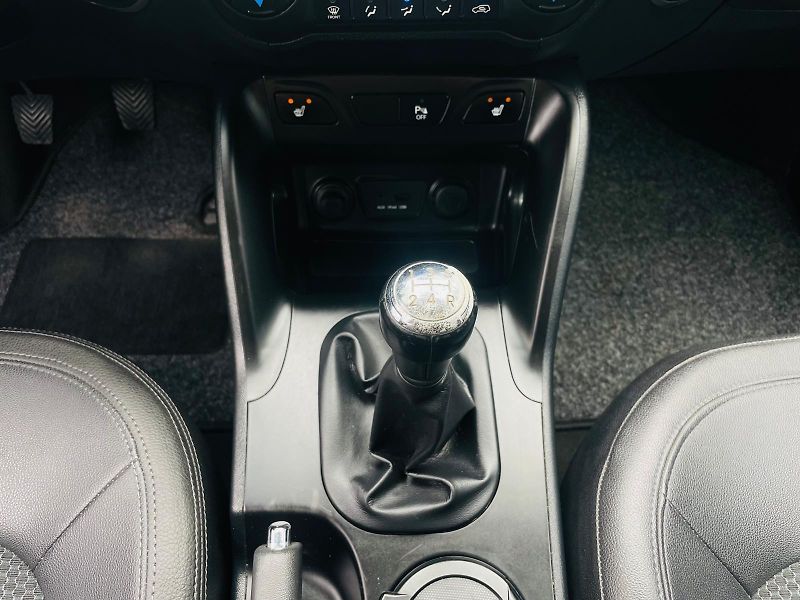 Hyundai ix35 2.0i 4x4 1MAJIITEL KAMER TAŽNÉ - fotka 39 z 46