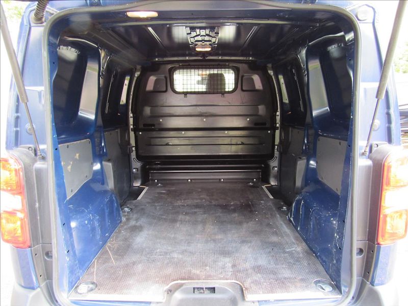 Peugeot Expert 2,0 HDi 90kW L1 - fotka 24 z 31