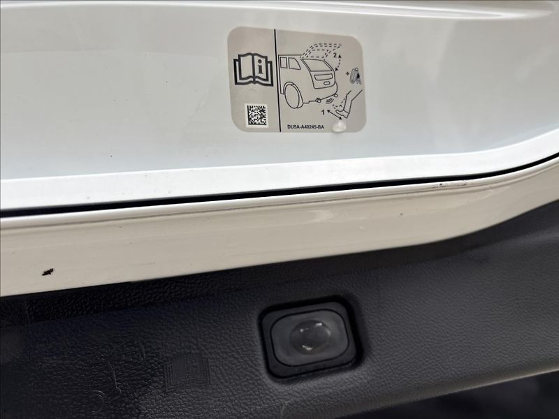 Ford S-MAX 2,0 TDCi 110 kW Titanium - fotka 13 z 45