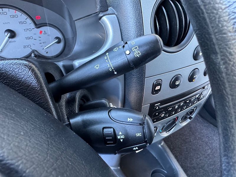 Peugeot Partner (2005) 1.6 16V - fotka 18 z 24