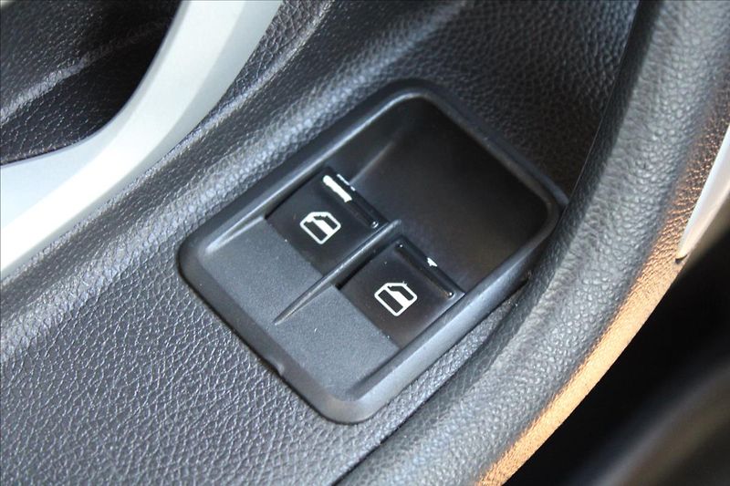 Škoda Fabia 1,2 HTP  NOVÉ V ČR,1.MAJITEL - fotka 13 z 20