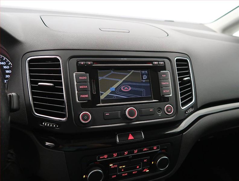 Seat Alhambra (2010) 2.0 TDI, Navi, Tempomat - fotka 13 z 26