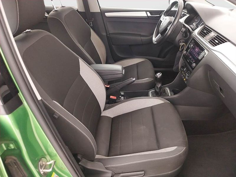 Škoda Rapid (2018) Ambition 1.0 TSI - fotka 9 z 17
