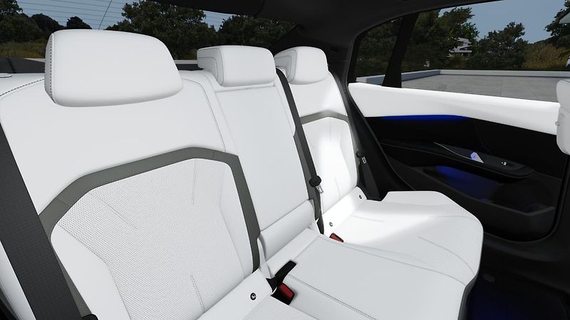 BMW Řada 3 i3 xDrive 50 - fotka 12 z 14