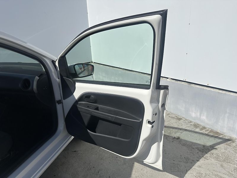 Škoda Citigo (2014) 1.0 MPI ser.knížka - fotka 11 z 24