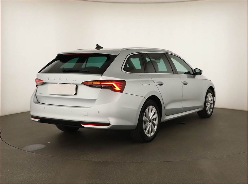 Škoda Octavia (2025) 1.5 TSI e-tec, Top Selection - fotka 5 z 16