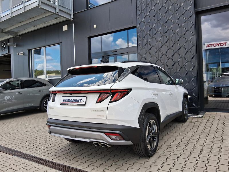 Hyundai Tucson STYLE 1.6 T-GDi HEV 4x4 158 kW - fotka 3 z 32
