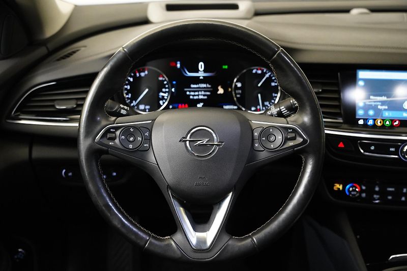 Opel Insignia - fotka 17 z 27