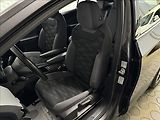 Volkswagen ID.4 150kW PRO PERF. KAM360 SOH 94% - náhled 32