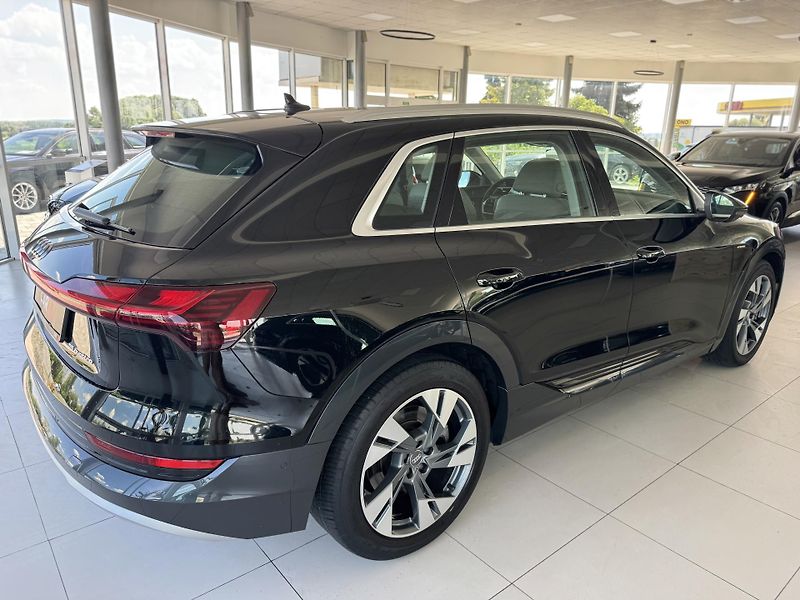 Audi e-tron 55 Quattro*300kW*NočníVidění - fotka 5 z 35