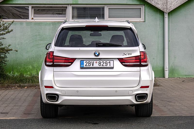 BMW X5 - fotka 7 z 42