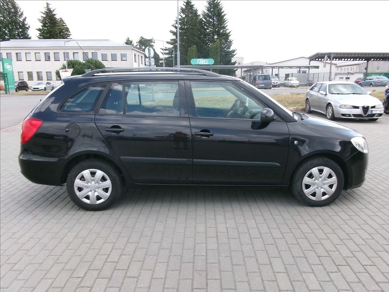Škoda Fabia 1,4 i 63kw Klima,ESP,po STK - fotka 5 z 29
