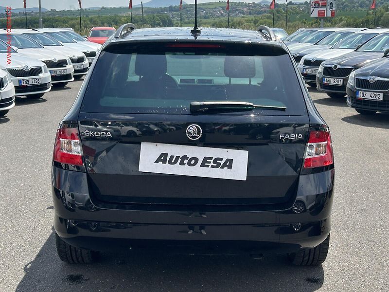 Škoda Fabia (2018) 1.0 TSi, Clever, navi, kamera - fotka 5 z 18