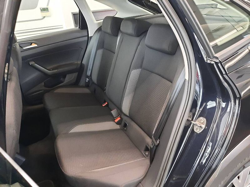 Volkswagen Taigo (2023) Life 1.0 TSI (70kW/95k) - fotka 9 z 25