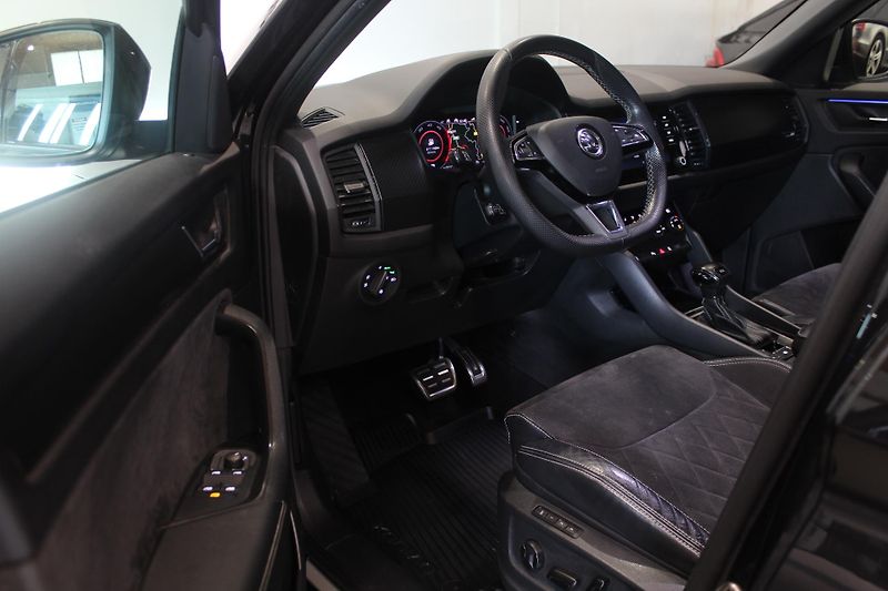 Škoda Kodiaq (2020) 2.0TDI DSG SportLine Display - fotka 15 z 35