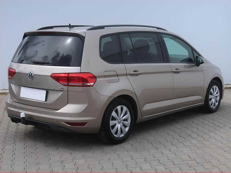 Volkswagen Touran (2017) 1.4 TSI, Tempomat - fotka 5 z 16