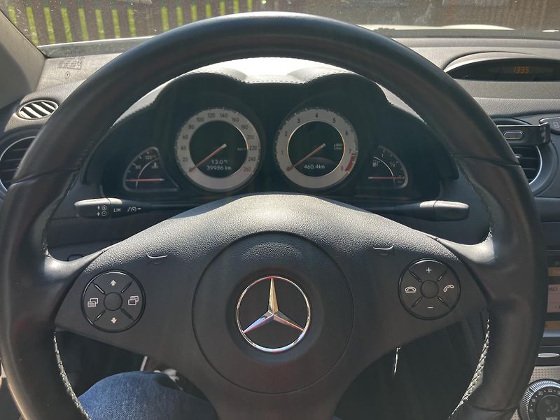 Mercedes-Benz SL (2010) 350 - fotka 12 z 16