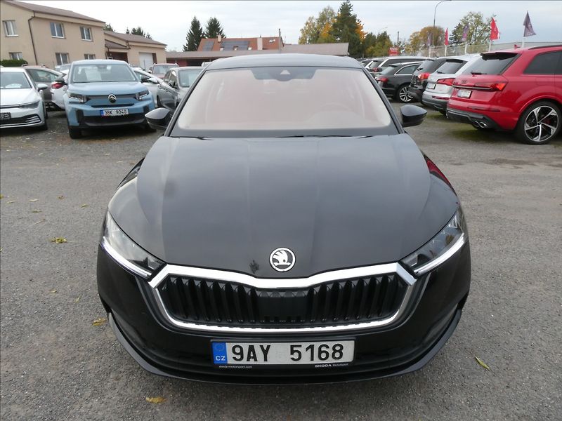Škoda Octavia 2,0 TDi 110kW serviska,ČR,DPH - fotka 2 z 46