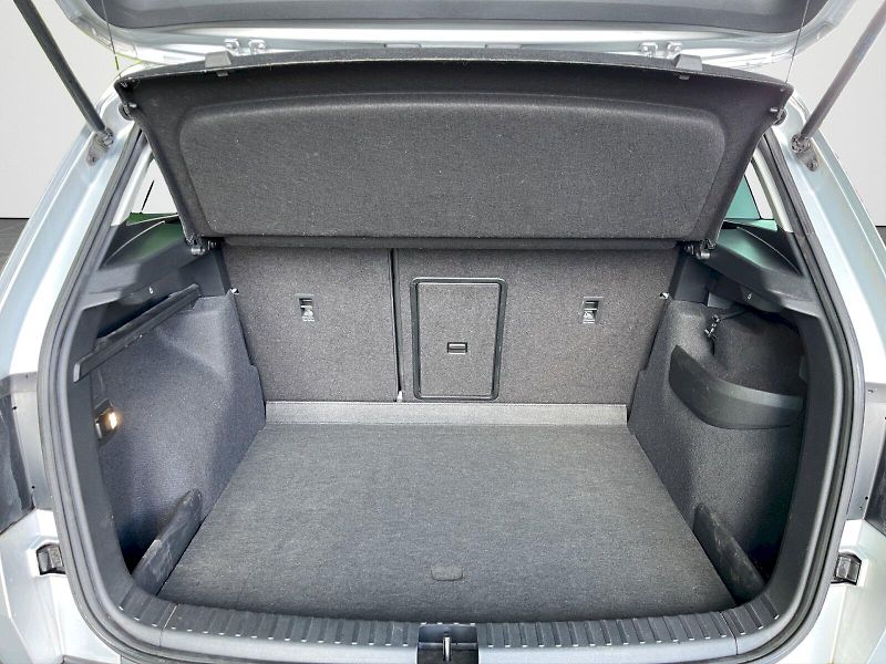 Škoda Karoq (2019) 1.5 TSI 110 kW DSG Style Plus - fotka 27 z 29