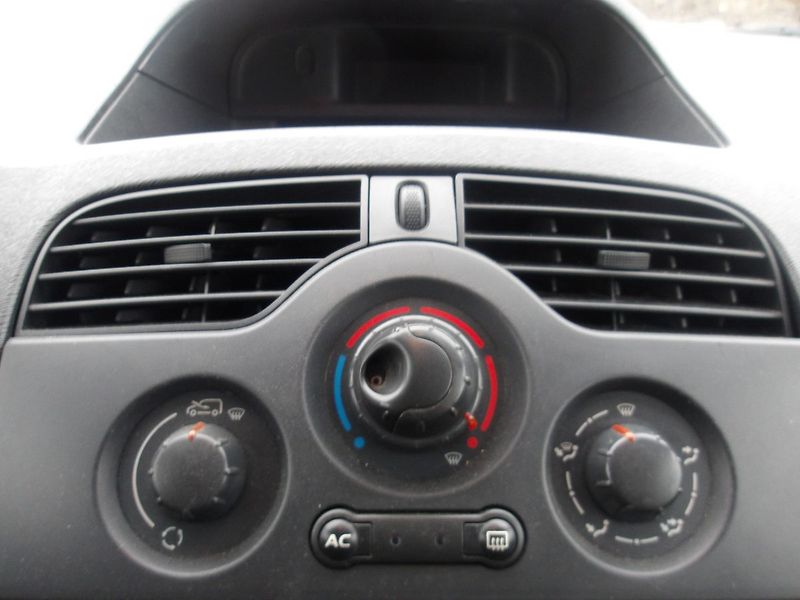 Renault Kangoo 1,5DCi ČR PĚKNÝ STK04/28 - fotka 27 z 35