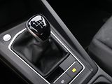 Volkswagen Golf 1,0 TSI 81kW Life M6 - náhled 25