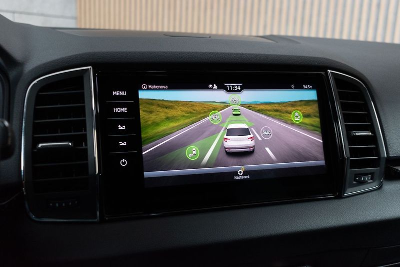 Škoda Karoq 1.5TSI DSG*STYLE+*KAMERA*ČR 1M - fotka 27 z 40