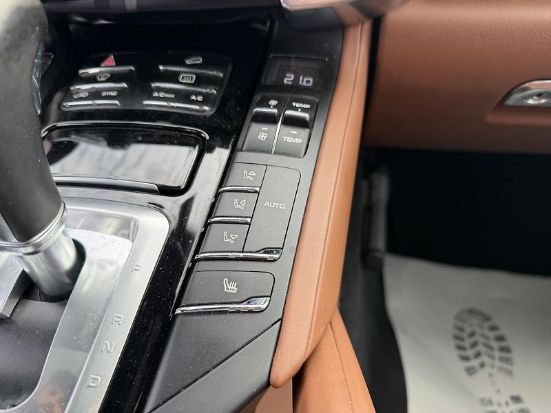 Porsche Cayenne 3.0TDI V6 265PS 4x4 GTS PAKET! - fotka 152 z 159
