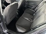 Volkswagen T-Cross 1,0   TSI,LIFE,2.MAJITEL - náhled 25