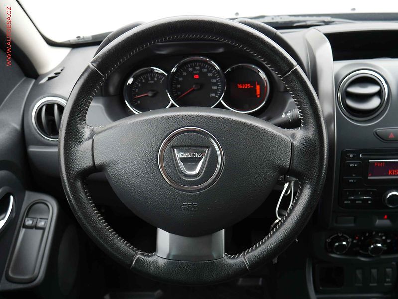 Dacia Duster (2014) 1.2 TCe, ČR, AC, tažné - fotka 12 z 14