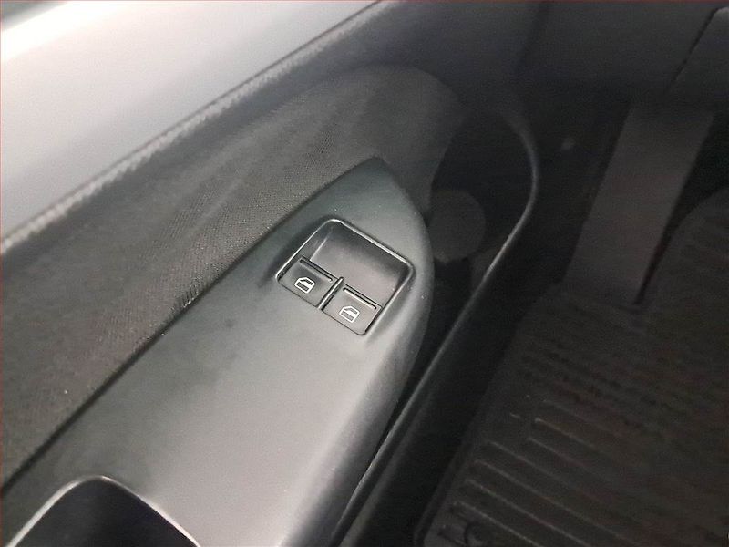 Škoda Octavia (2010) 1.2 TSI, ČR,1.maj, Serv.kniha - fotka 16 z 18