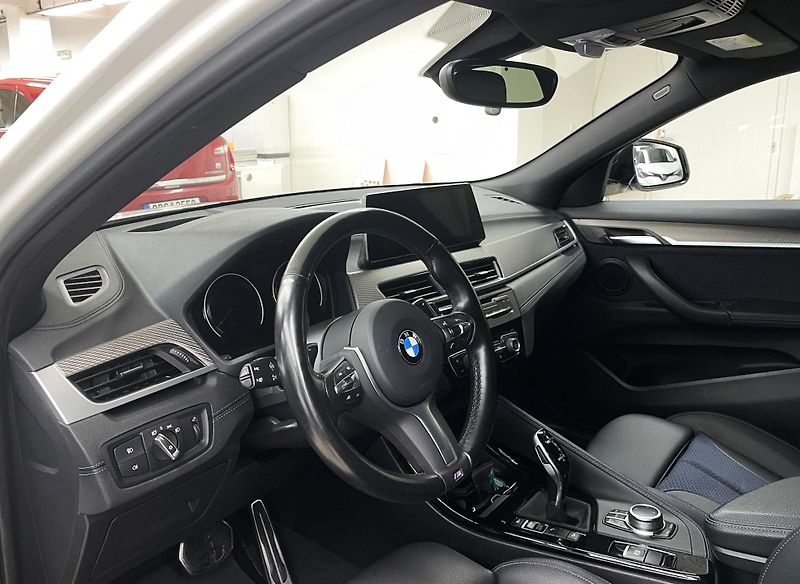 BMW X2 20d,XDRIVE,MPaket,HeadUp,1.Maj - fotka 11 z 37