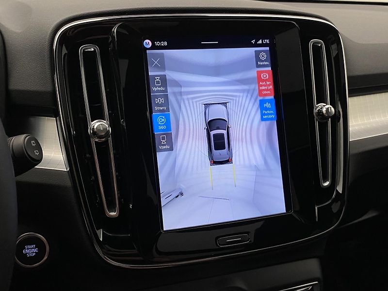 Volvo XC40 (2026) B3 AUT DARK ULTRA  - fotka 62 z 64