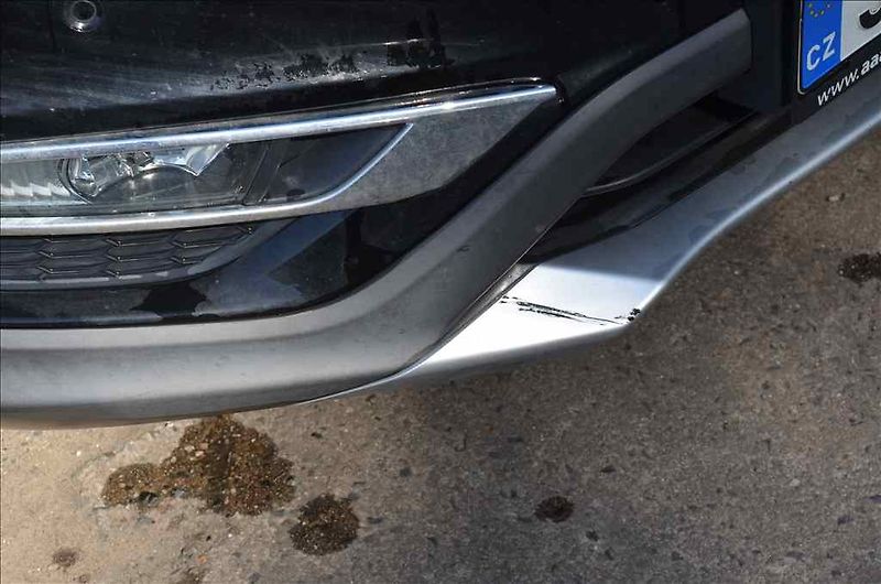 Honda CR-V (2015) 1,6 D - fotka 7 z 26